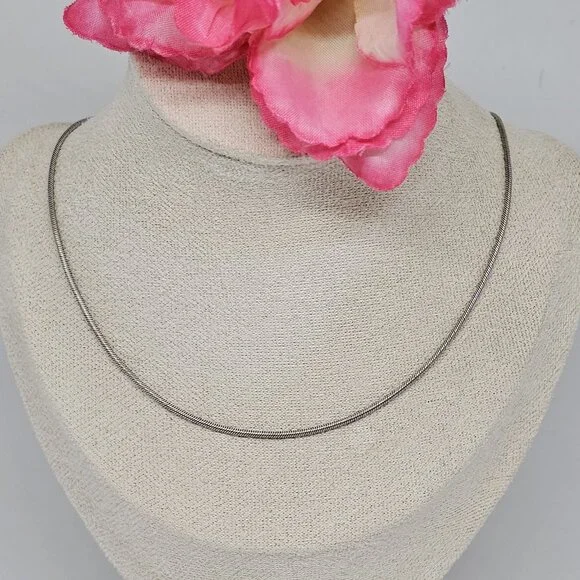 925 Sterling Silver 1mm Snake Chain Necklace 18" - Picture 7 of 12